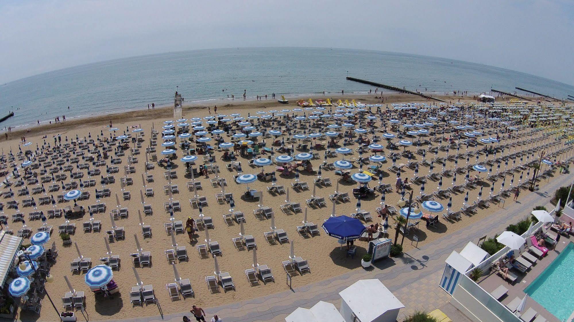 Hotel Canarie Lido di Jesolo Zewnętrze zdjęcie