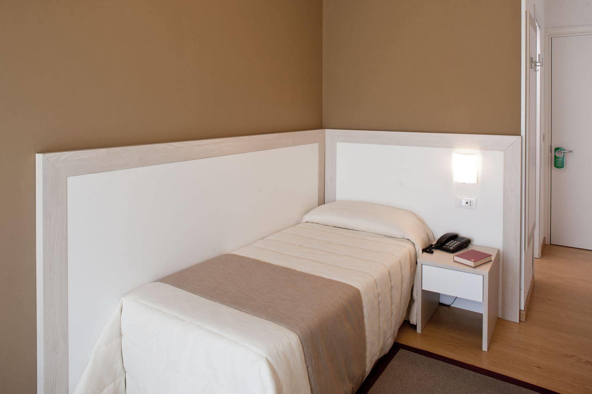 Hotel Canarie Lido di Jesolo Zewnętrze zdjęcie