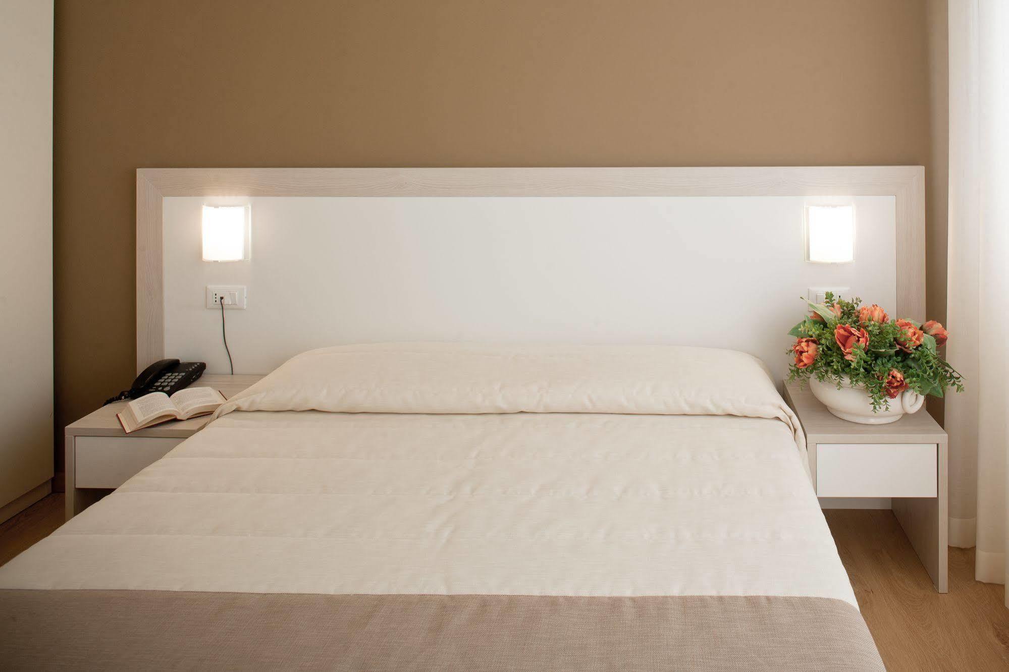 Hotel Canarie Lido di Jesolo Zewnętrze zdjęcie